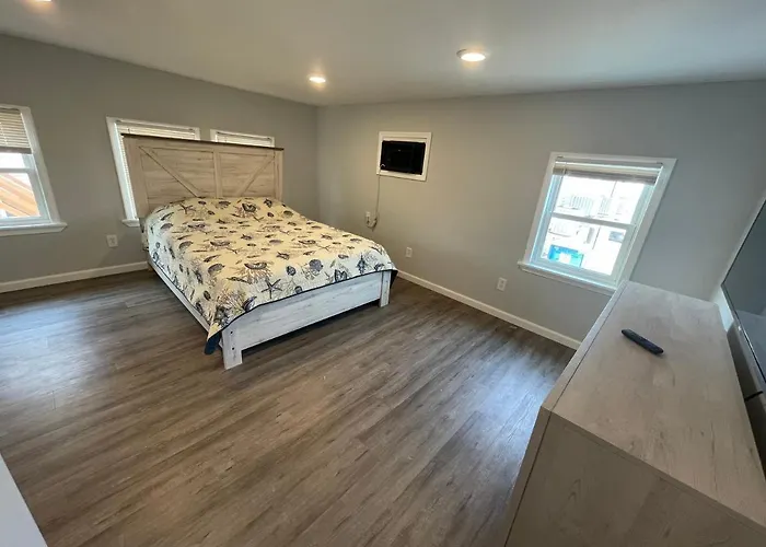 Dupont Beach House C