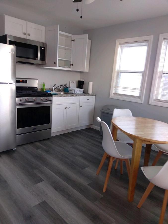 Apartment Dupont House C